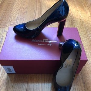 Salvatore Ferragamo Pump